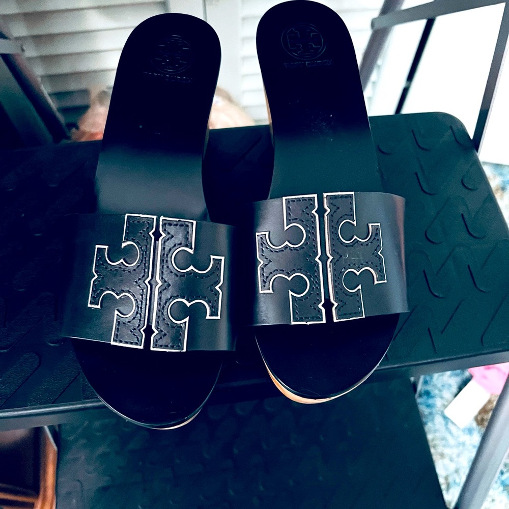 Tory Bruce wedge Sendal, size-6M, black